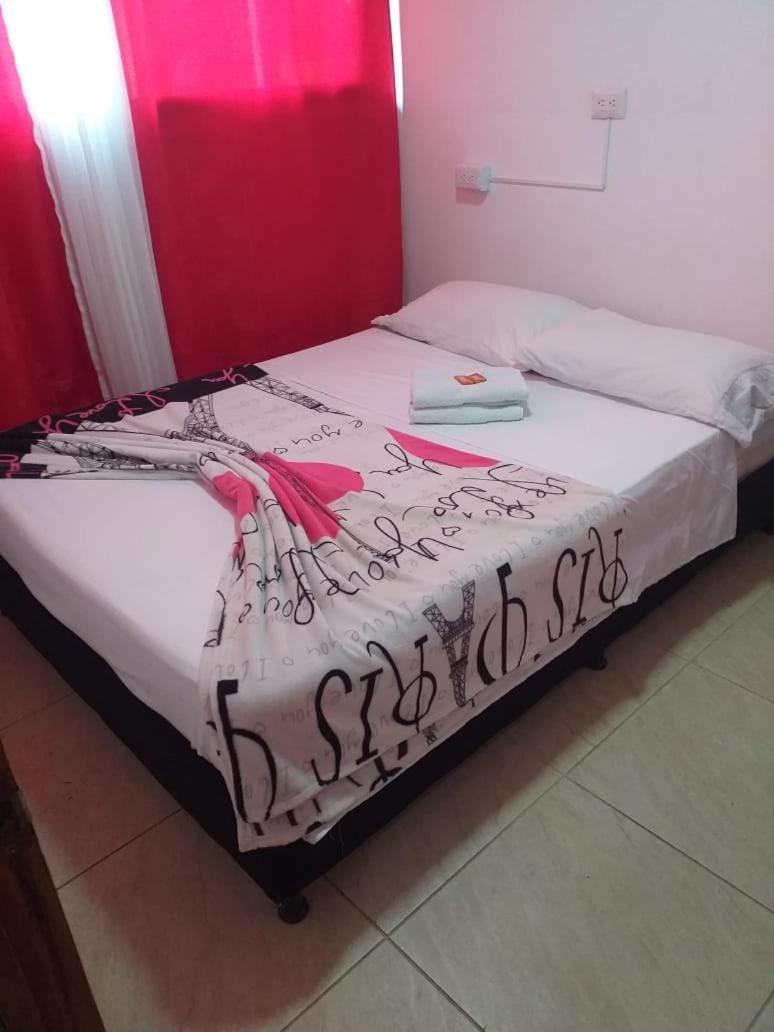 Hostal Y Cabanas Los Juanes Jardin Luaran gambar